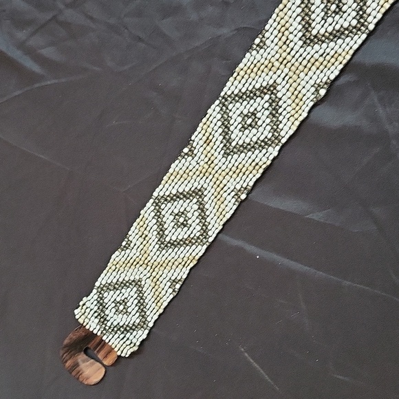 Beaded Stretch Belt - Picture 10 of 13